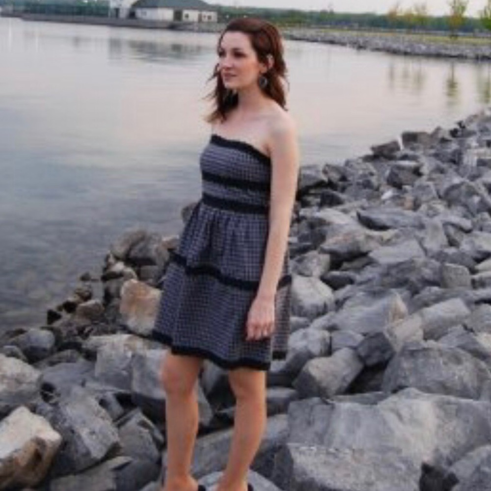 Kimchi Blue Urban Outfitters strapless dress